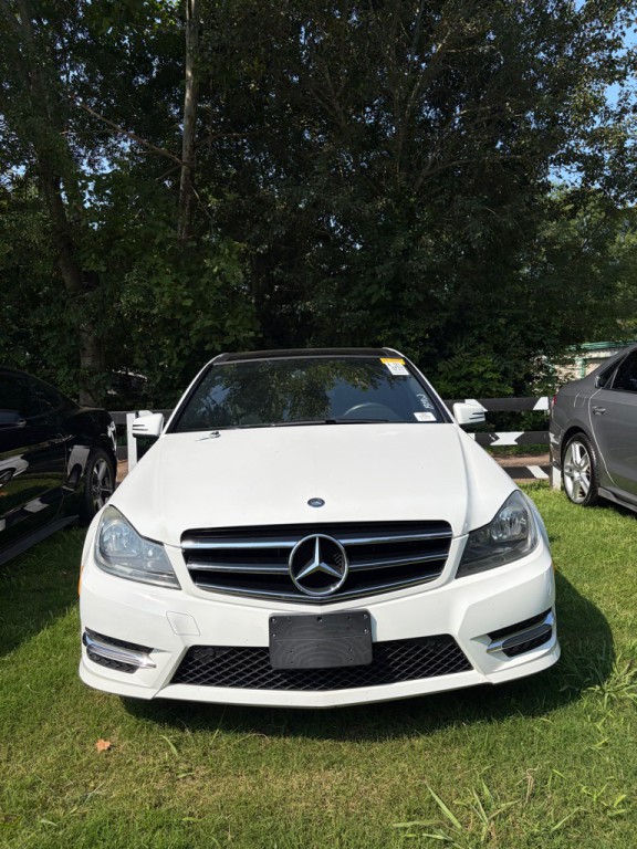 2014 Mercedes-Benz C-Class Image 2