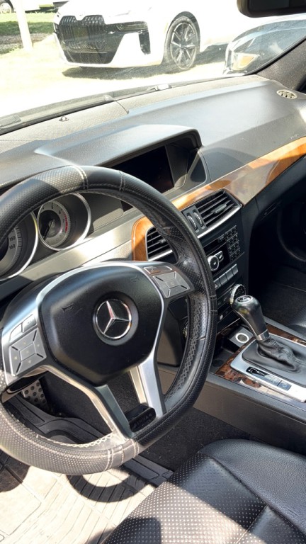 2014 Mercedes-Benz C-Class Image 4