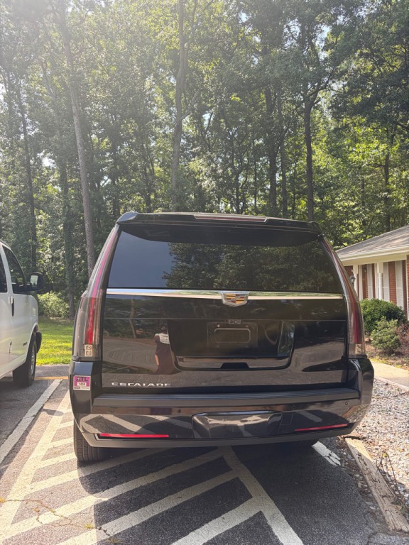 2020 Cadillac Escalade Image 4