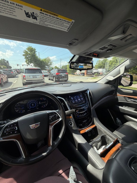 2020 Cadillac Escalade Image 5
