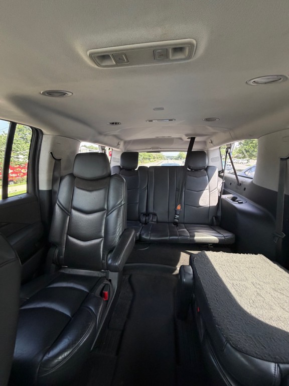 2020 Cadillac Escalade Image 6