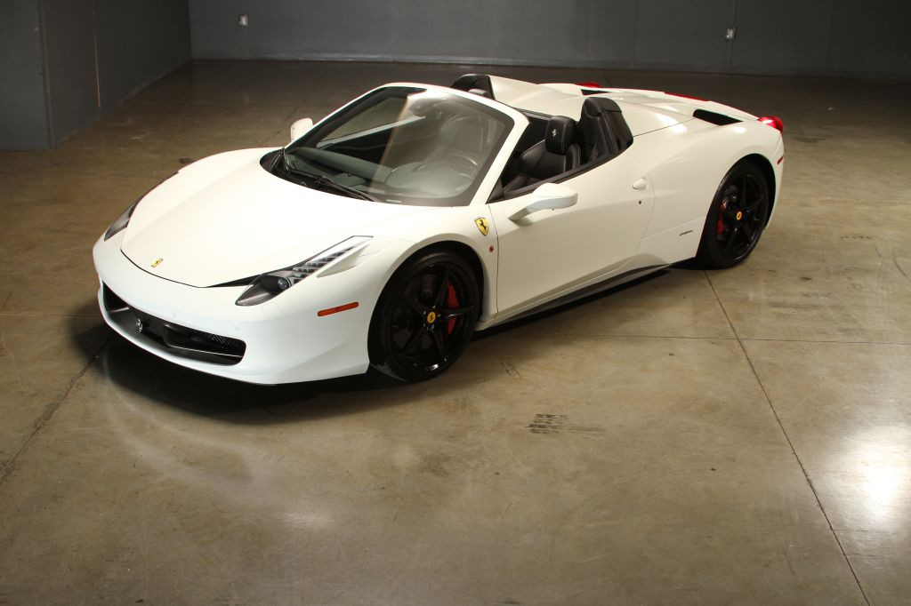 2013 Ferrari 458 SPIDER Image 13
