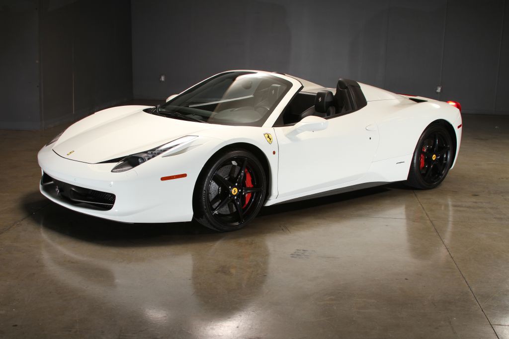 2013 Ferrari 458 SPIDER Image 17