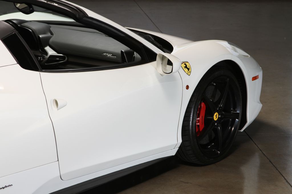 2013 Ferrari 458 SPIDER Image 22