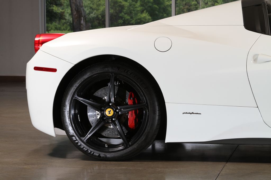 2013 Ferrari 458 SPIDER Image 23