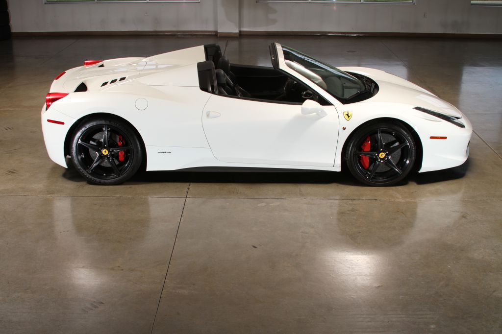 2013 Ferrari 458 SPIDER Image 24