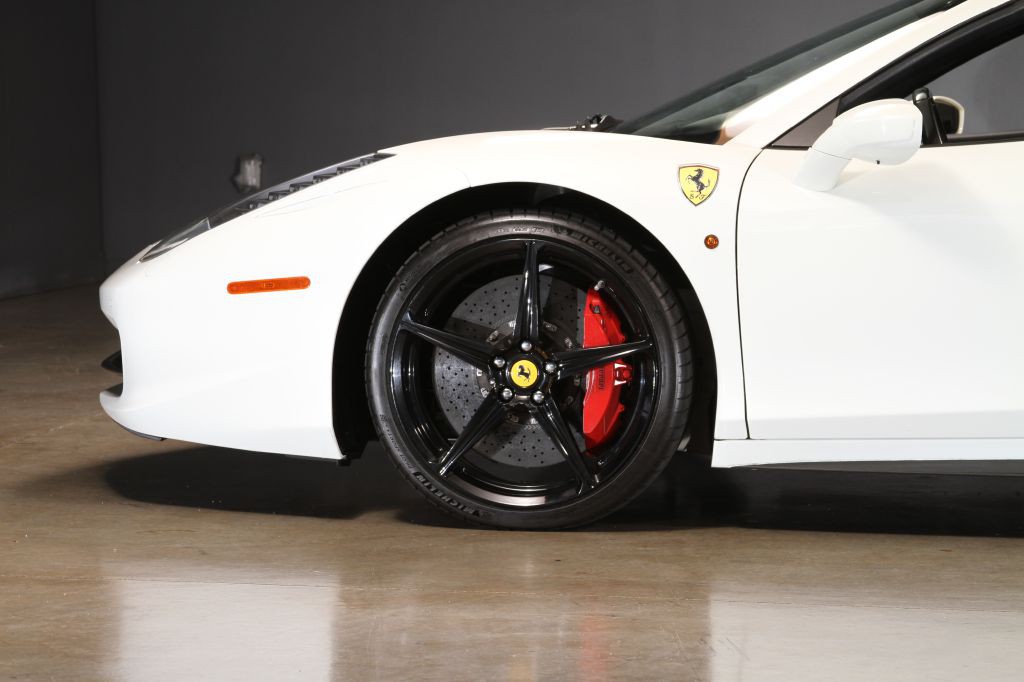 2013 Ferrari 458 SPIDER Image 27