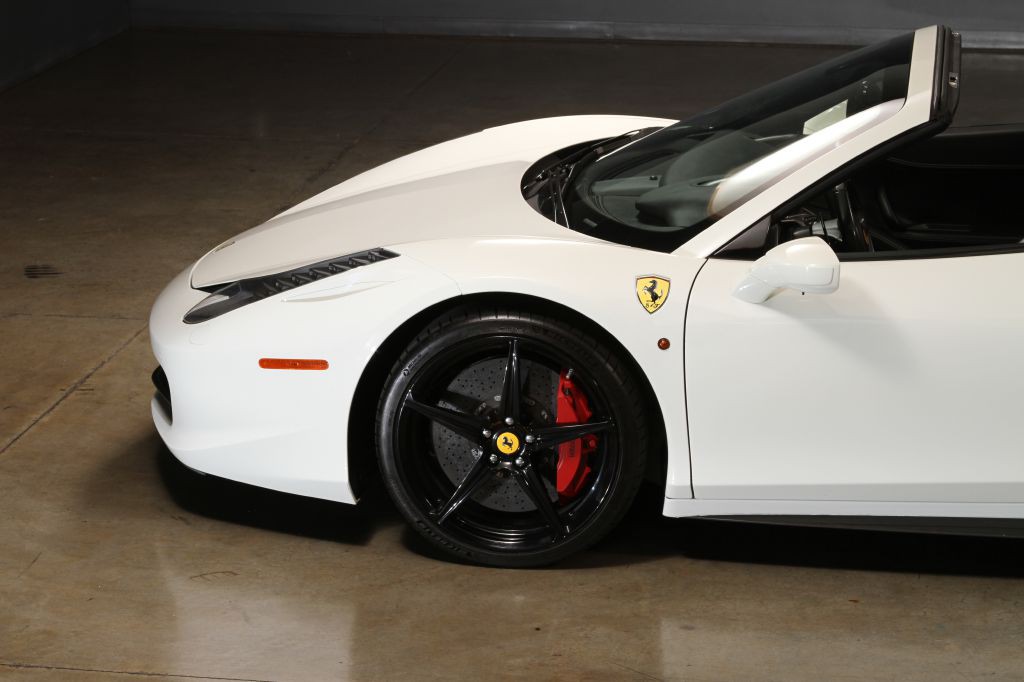2013 Ferrari 458 SPIDER Image 31