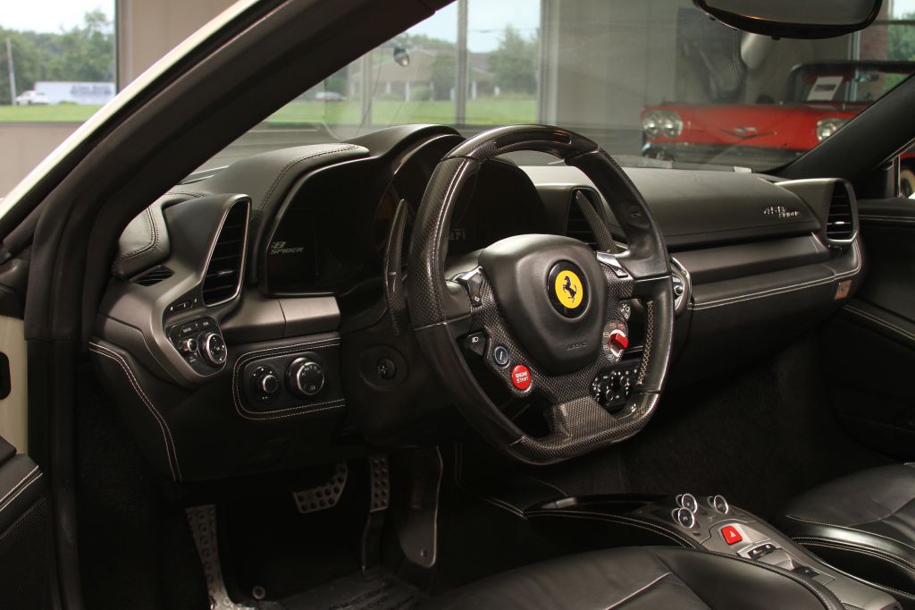 2013 Ferrari 458 SPIDER Image 57