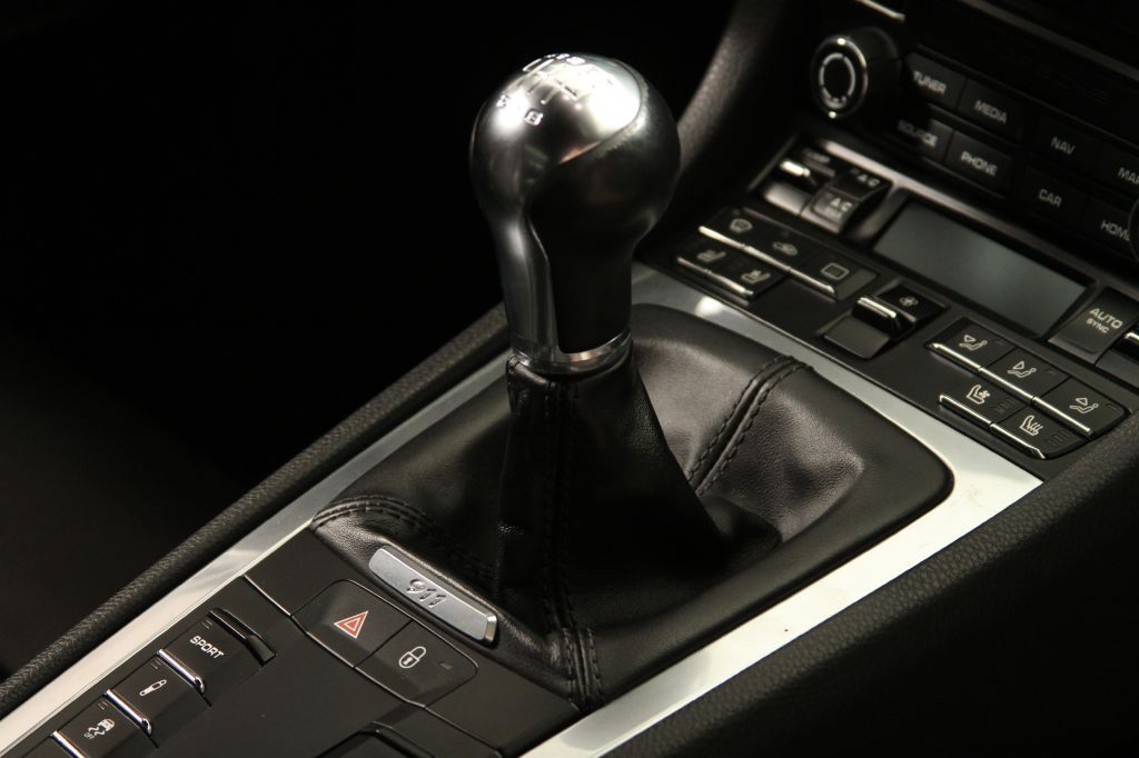 2017 Porsche 911 Image 45