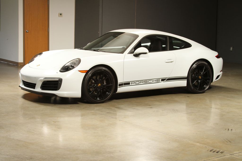 2017 Porsche 911 Image 47