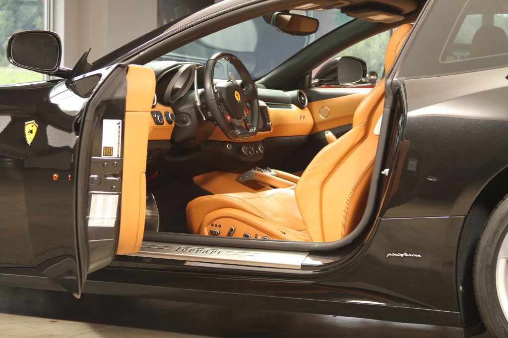 2016 Ferrari FF Image 2