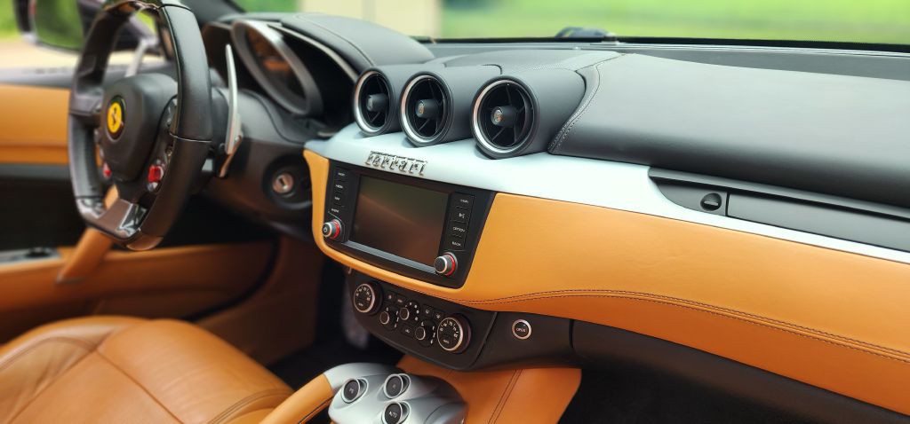 2016 Ferrari FF Image 10