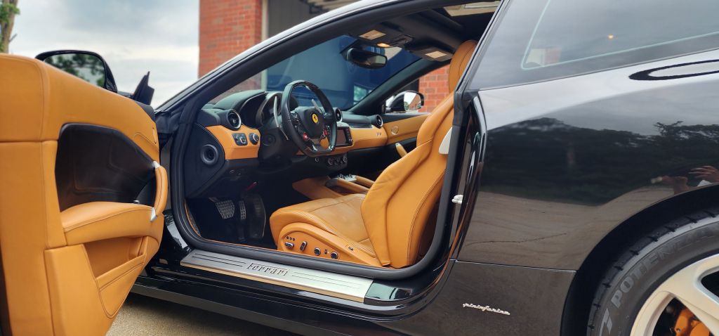 2016 Ferrari FF Image 14