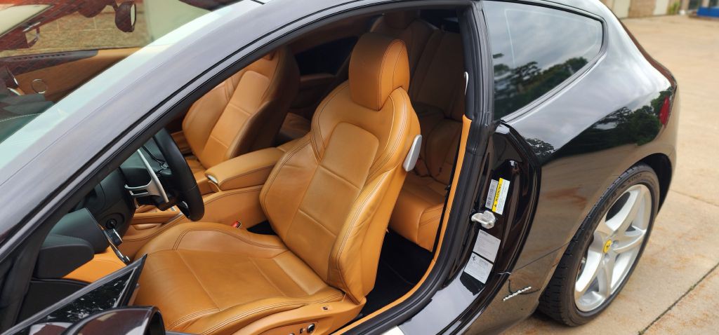 2016 Ferrari FF Image 16