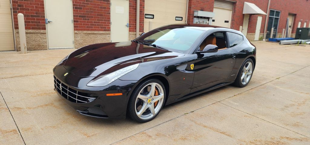 2016 Ferrari FF Image 24