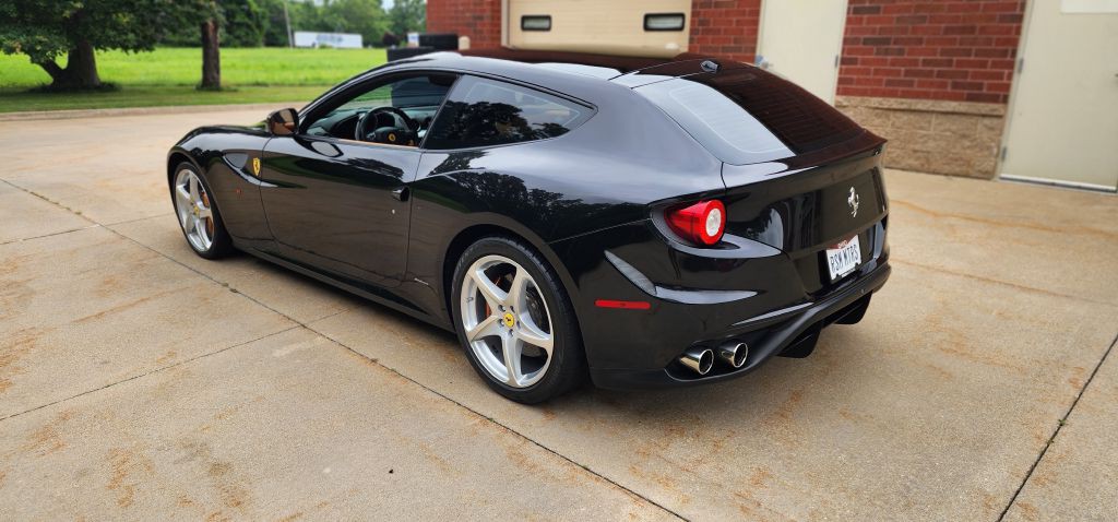 2016 Ferrari FF Image 26