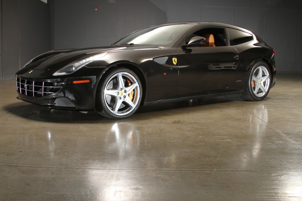 2016 Ferrari FF Image 32