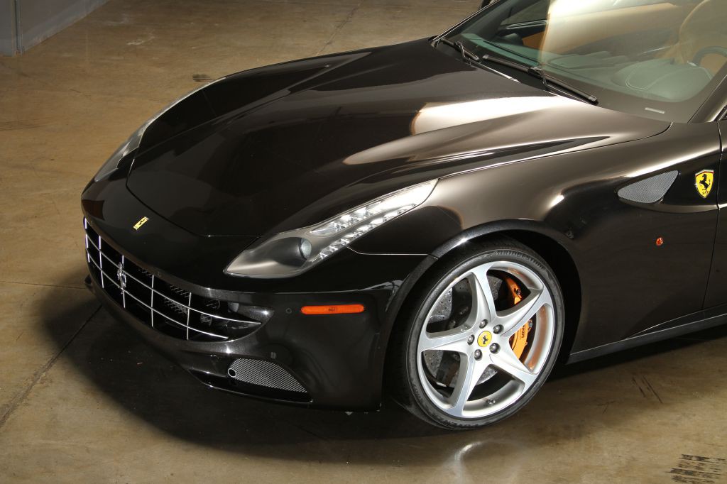 2016 Ferrari FF Image 34