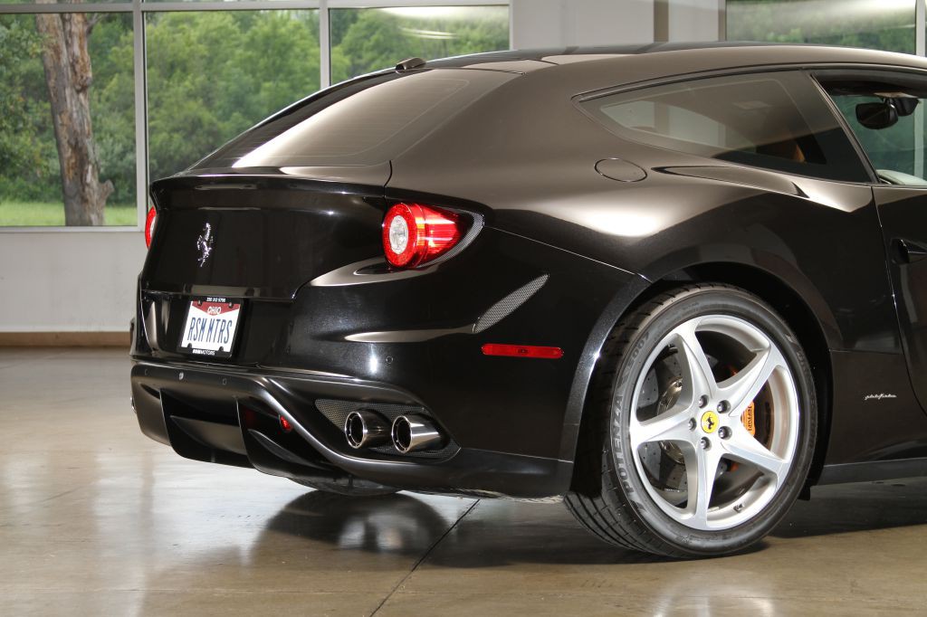 2016 Ferrari FF Image 38