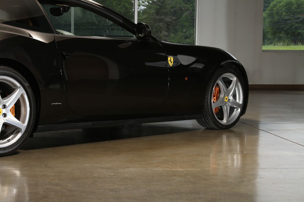 2016 Ferrari FF Image 39