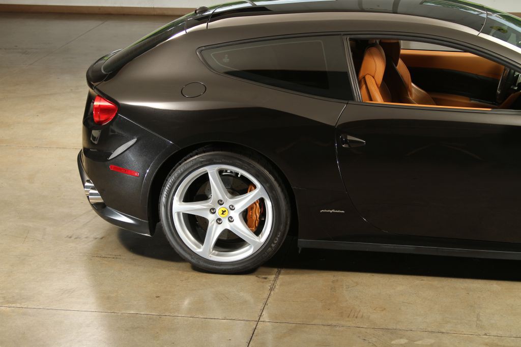 2016 Ferrari FF Image 42