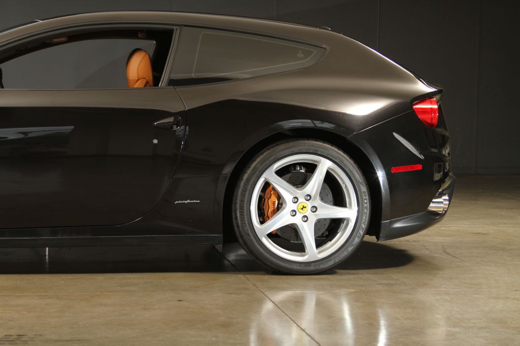 2016 Ferrari FF Image 48