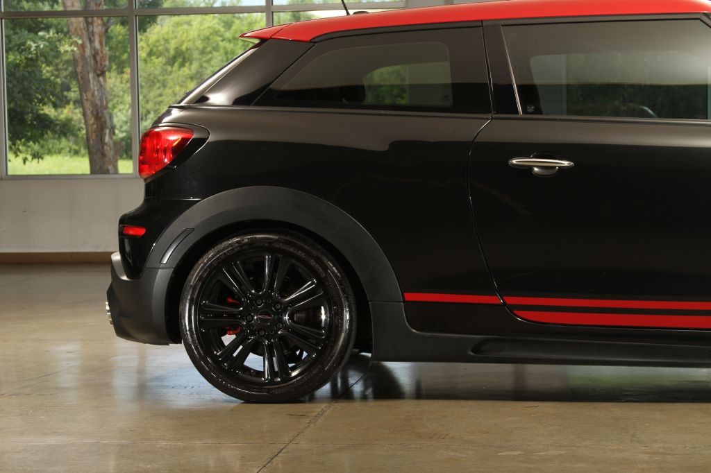 2013 MINI Cooper Image 15