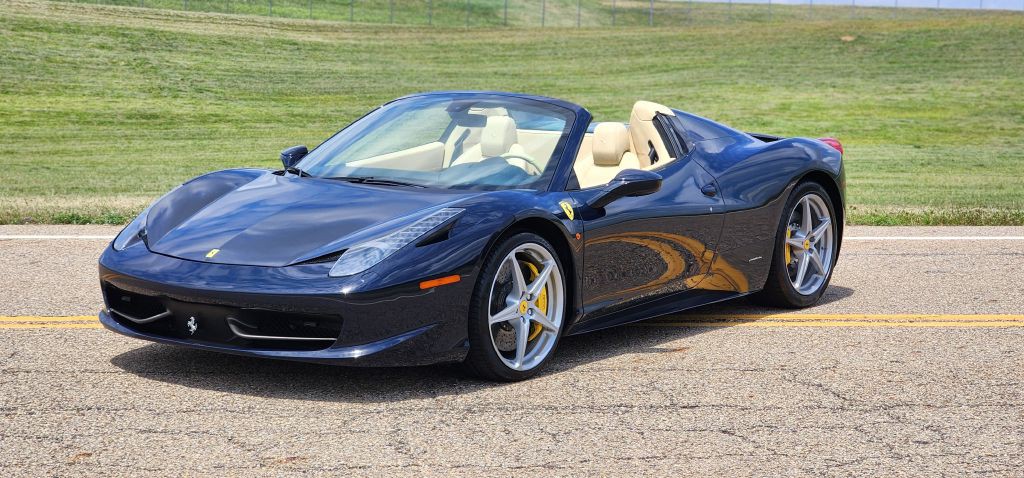 2012 Ferrari 458 SPIDER Image 9