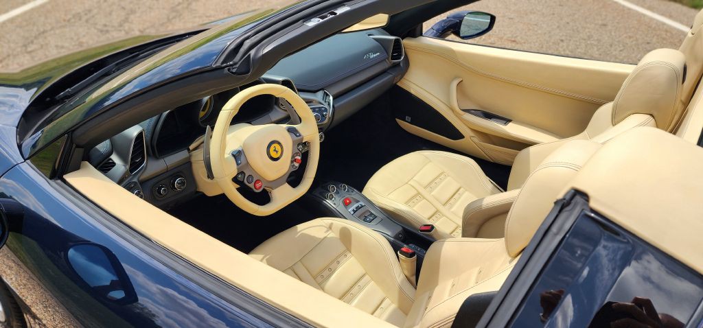 2012 Ferrari 458 SPIDER Image 19