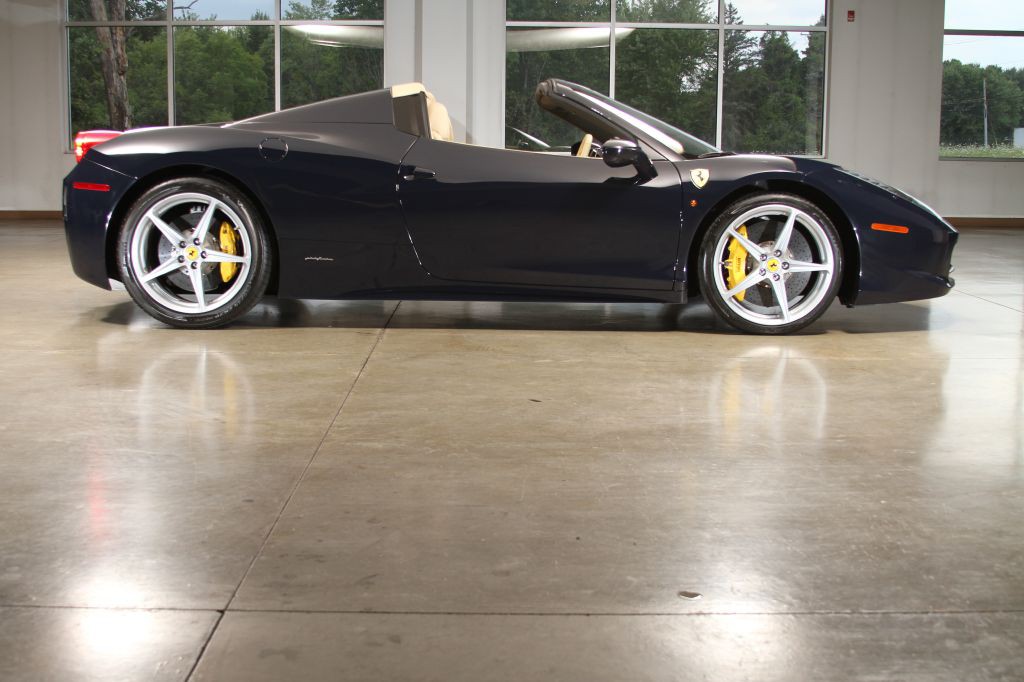 2012 Ferrari 458 SPIDER Image 33