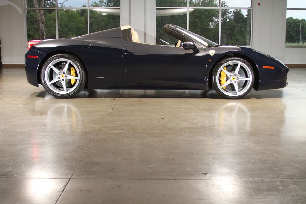 2012 Ferrari 458 SPIDER Image 34