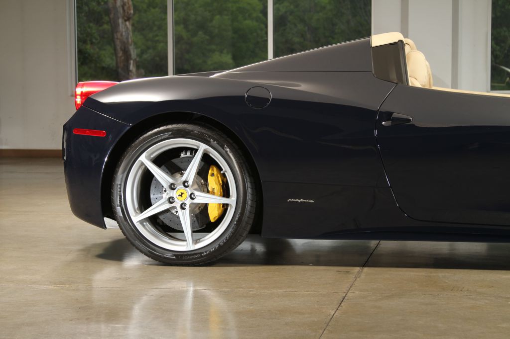 2012 Ferrari 458 SPIDER Image 37