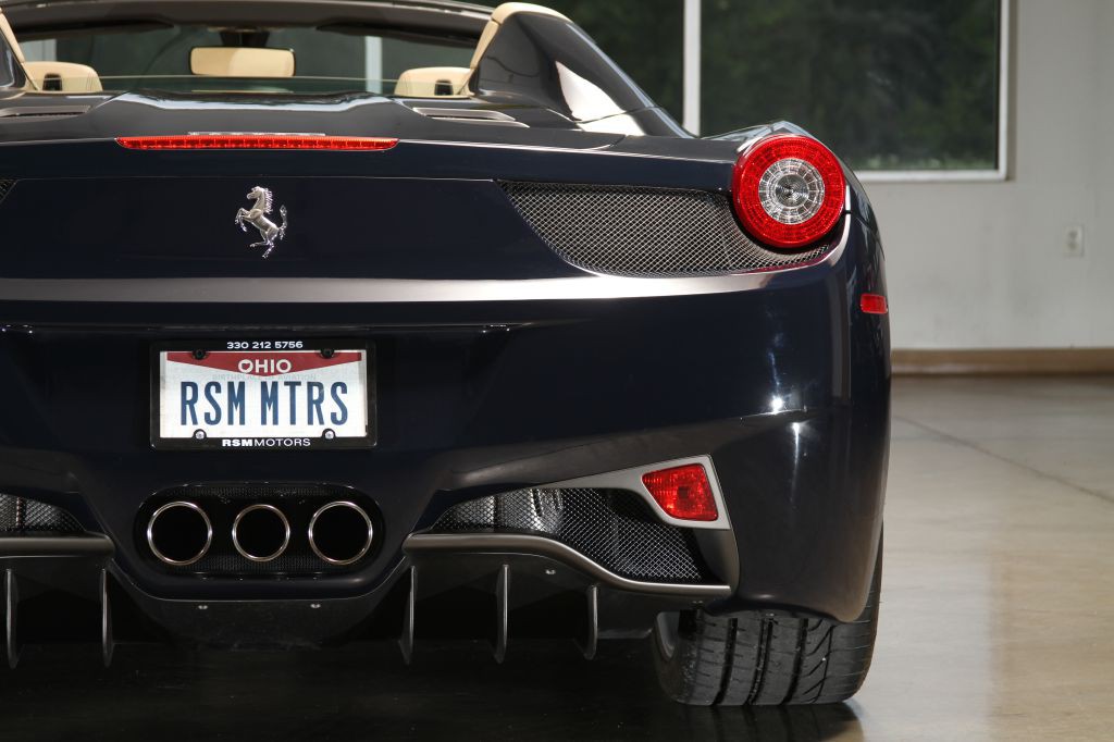 2012 Ferrari 458 SPIDER Image 65