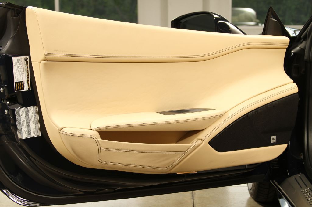 2012 Ferrari 458 SPIDER Image 67