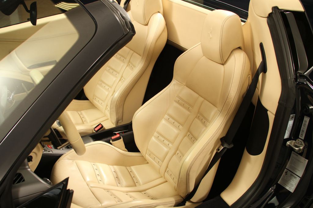 2012 Ferrari 458 SPIDER Image 69