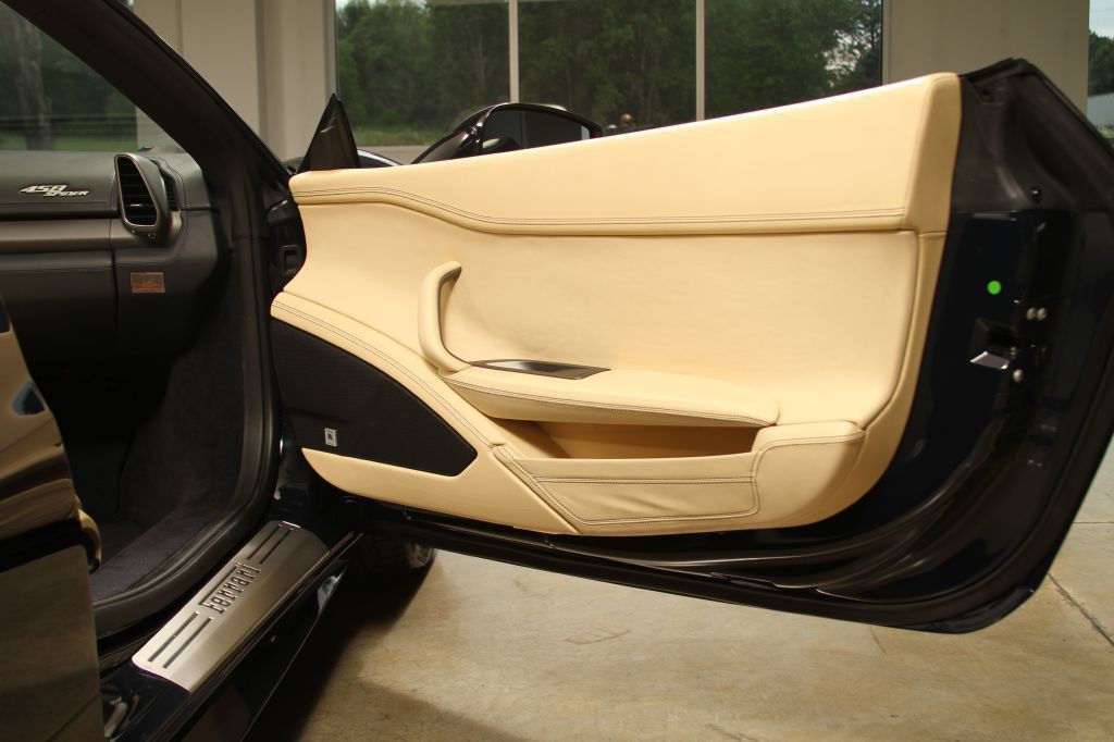 2012 Ferrari 458 SPIDER Image 79