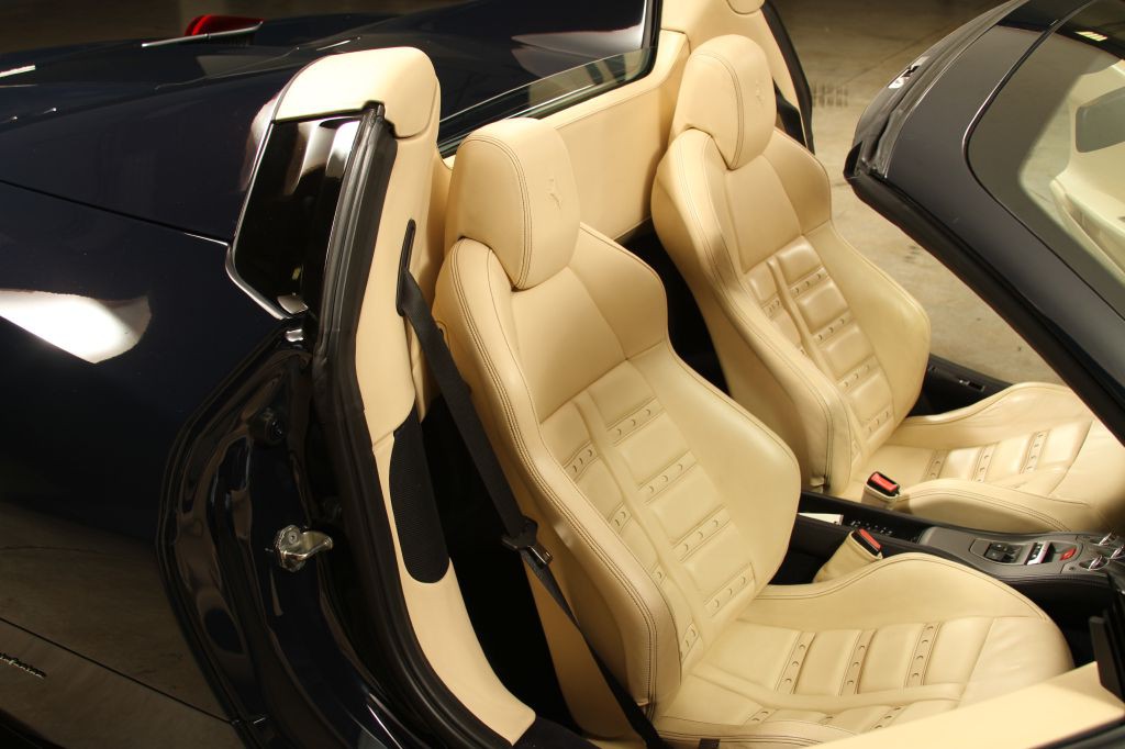 2012 Ferrari 458 SPIDER Image 81