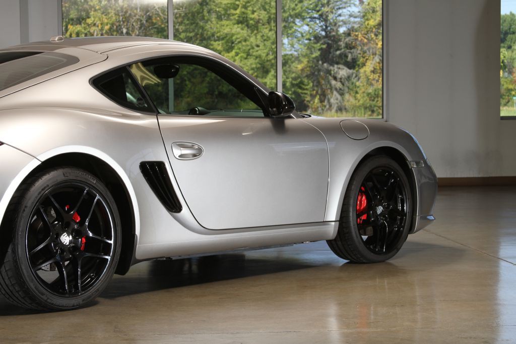 2012 Porsche Cayman Image 8