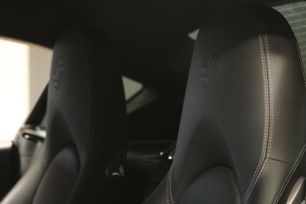 2012 Porsche Cayman Image 30