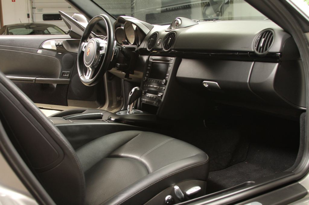 2012 Porsche Cayman Image 35