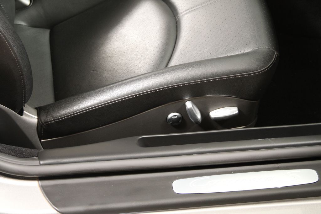 2012 Porsche Cayman Image 36