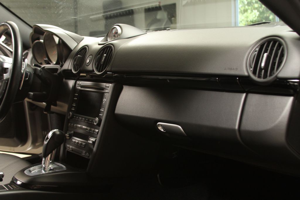 2012 Porsche Cayman Image 38