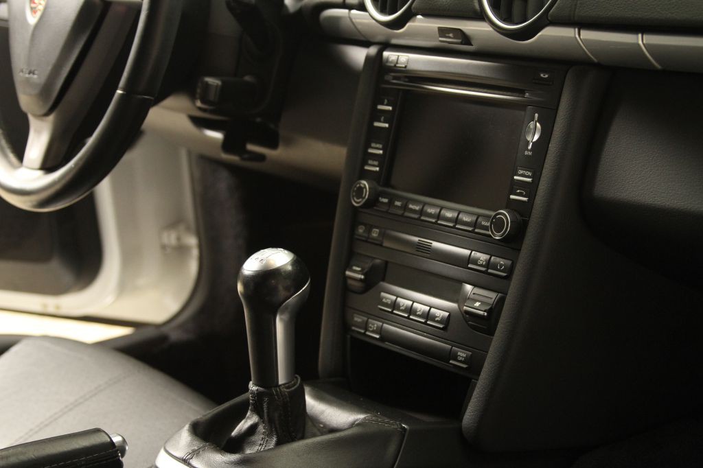2009 Porsche Cayman Image 3
