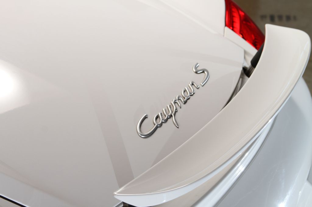 2009 Porsche Cayman Image 32
