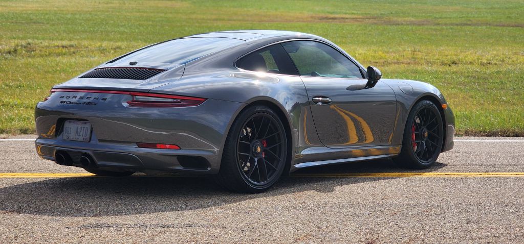 2018 Porsche 911 Image 9