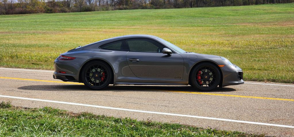 2018 Porsche 911 Image 10