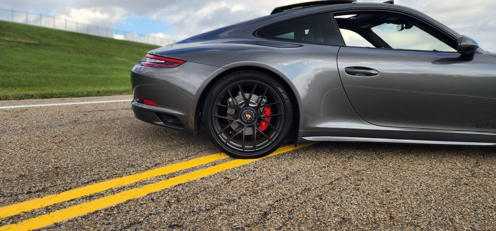 2018 Porsche 911 Image 14