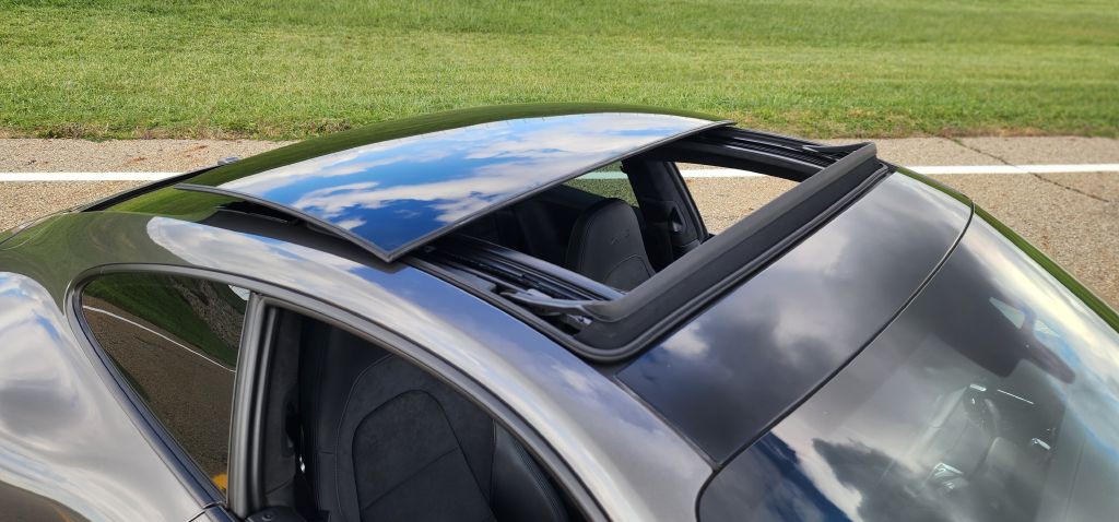 2018 Porsche 911 Image 16