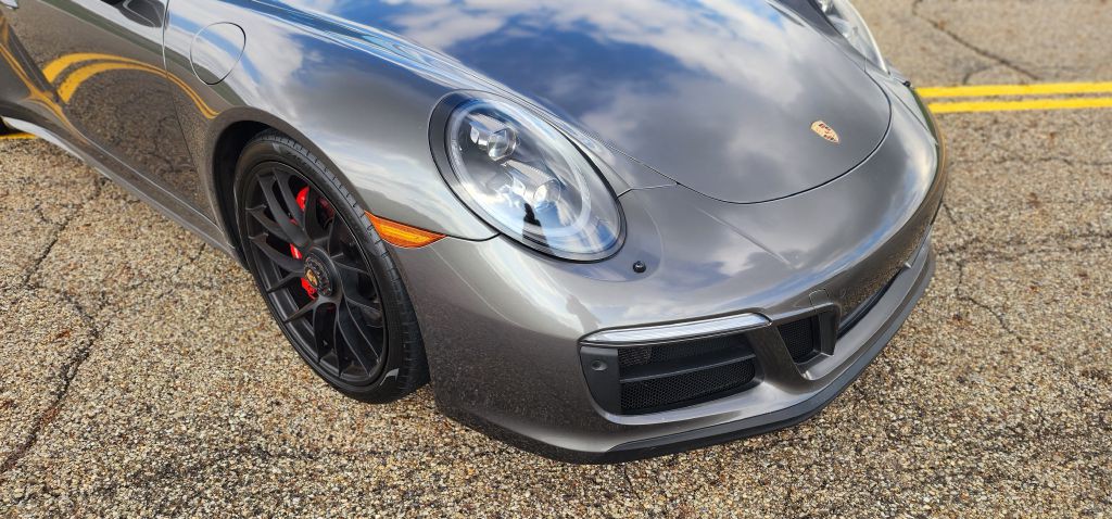 2018 Porsche 911 Image 17